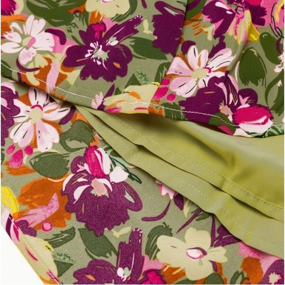 Green Floral Print Ruched Flutter Sleeve Frilled Neck Mini Dress size large NWOT - Picture 4 of 7